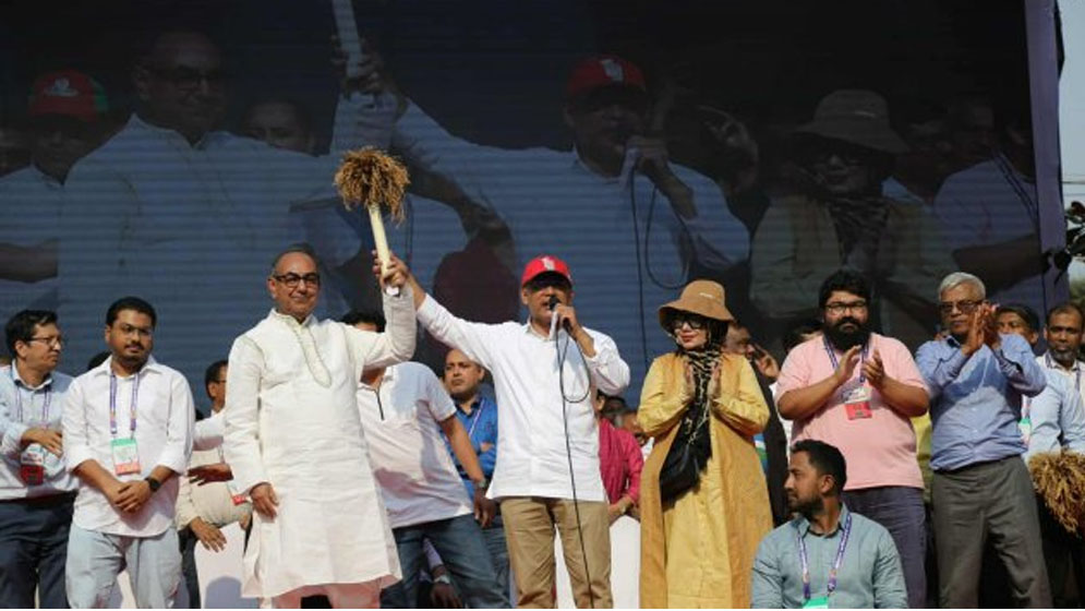 দুর্নীতিমুক্ত বাংলাদেশ গড়তে কোনও ধরনের সমঝোতা করা হবে না : তারেক রহমান 9 দুর্নীতিমুক্ত বাংলাদেশ গড়তে কোনো ধরনের সমঝোতা করা হবে না বলে বক্তব্য দিচ্ছেন তারেক রহমান