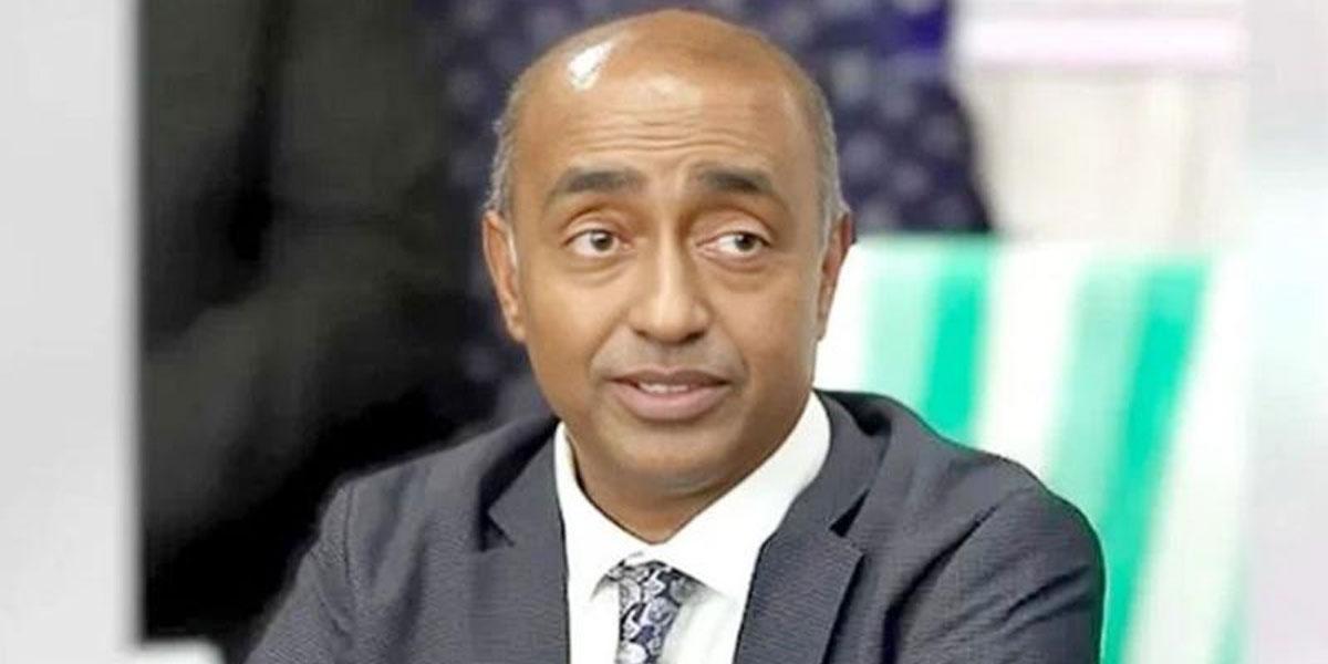 আইন মন্ত্রণালয়ে প্রথম কর্মদিবসে বক্তব্য দিচ্ছেন আইনমন্ত্রী মো. আসাদুজ্জামান