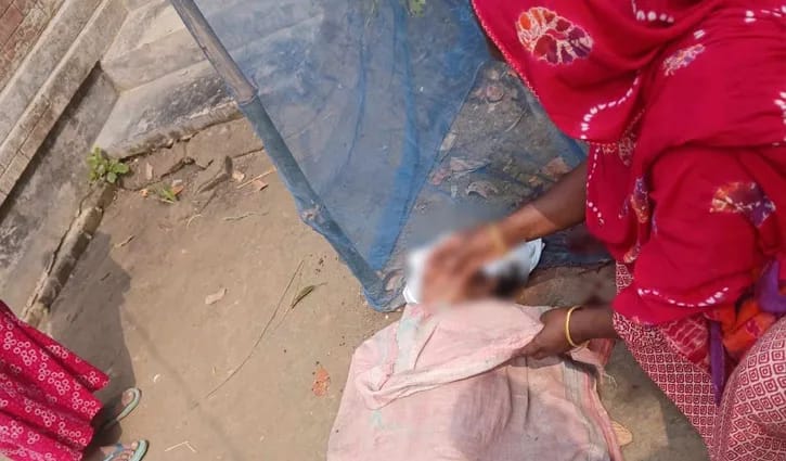 গুলিতে গৃহবধূ নিহত